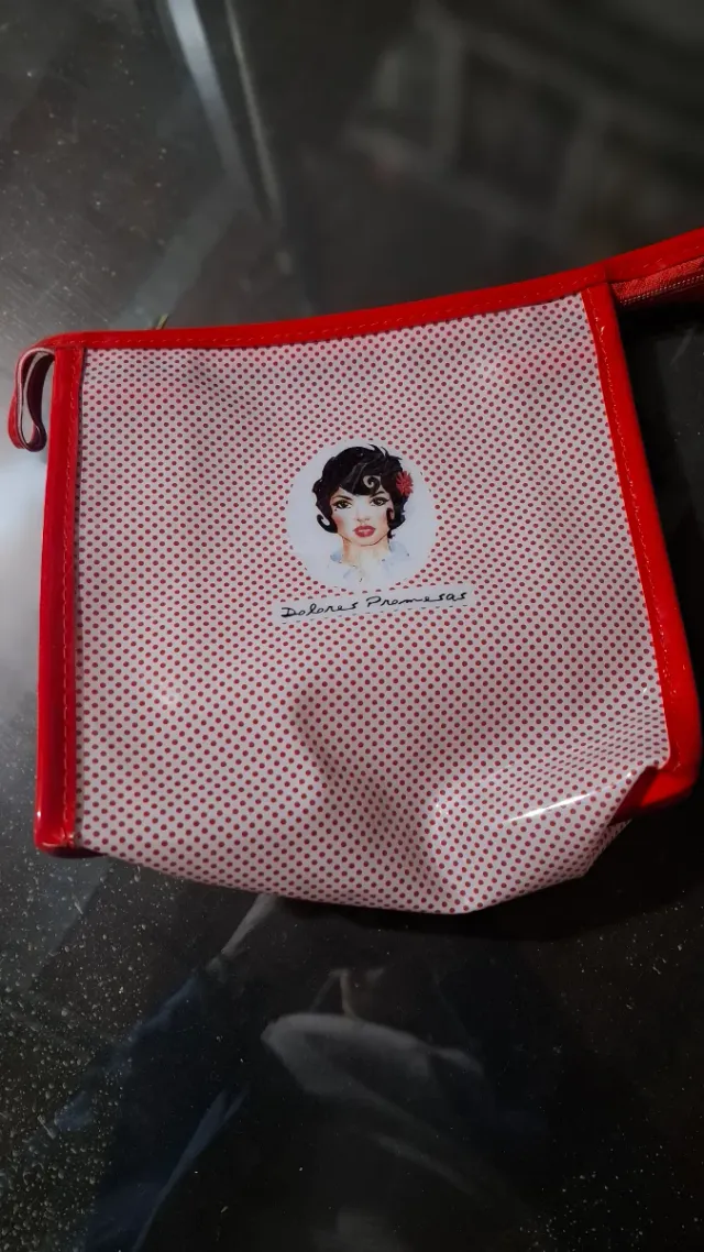 Neceser Dolores Promesas Rojo