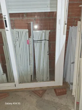 Balconera aluminio 160x228