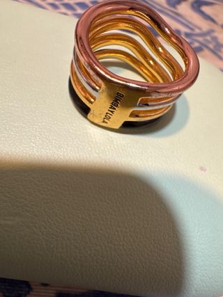 Anillo Bimba y Lola dorado y rosa