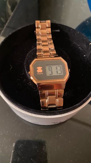 Reloj Tous Dorado Digital