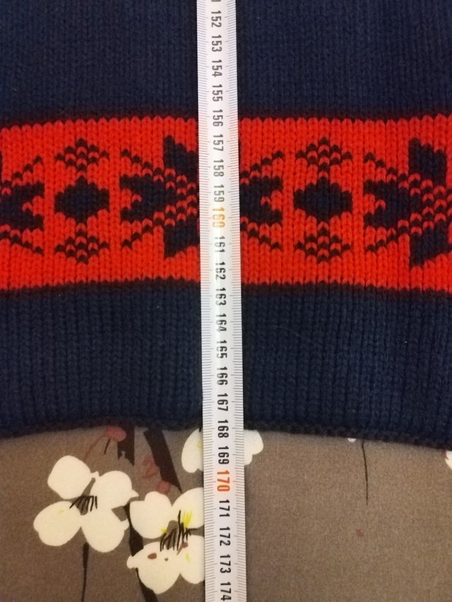 Bufanda de punto rojo y azul Pull and Bear