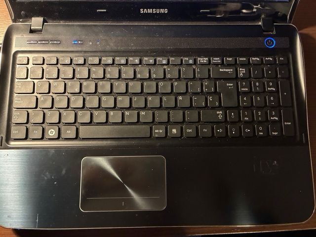 Portátil Samsung SF510