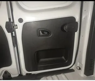 Fiat Talento, paneles traseros.