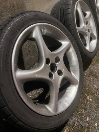 Llantas 16 con neumáticos Toyo TR1