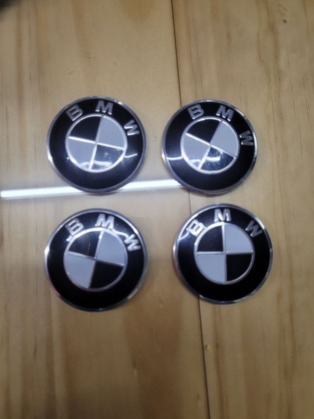 Bmw tapabujes 56mm adhesivos!!