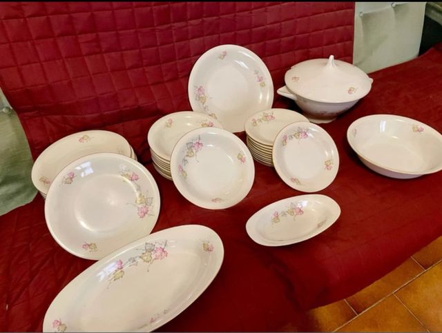 Servizio 40 pz porcellana Bohemia bordo oro