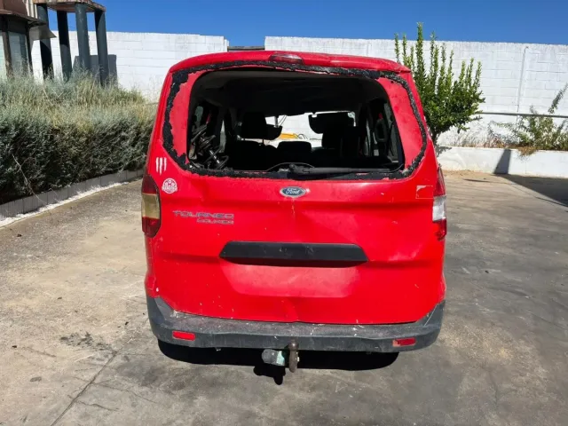 Desguace Ford torneo courier 2016