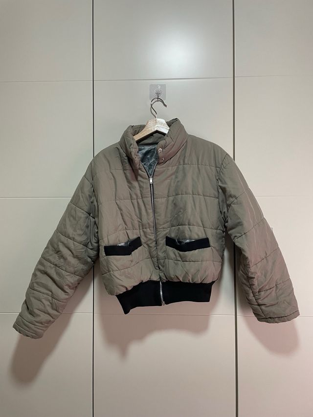 Abrigo acolchado beige talla M