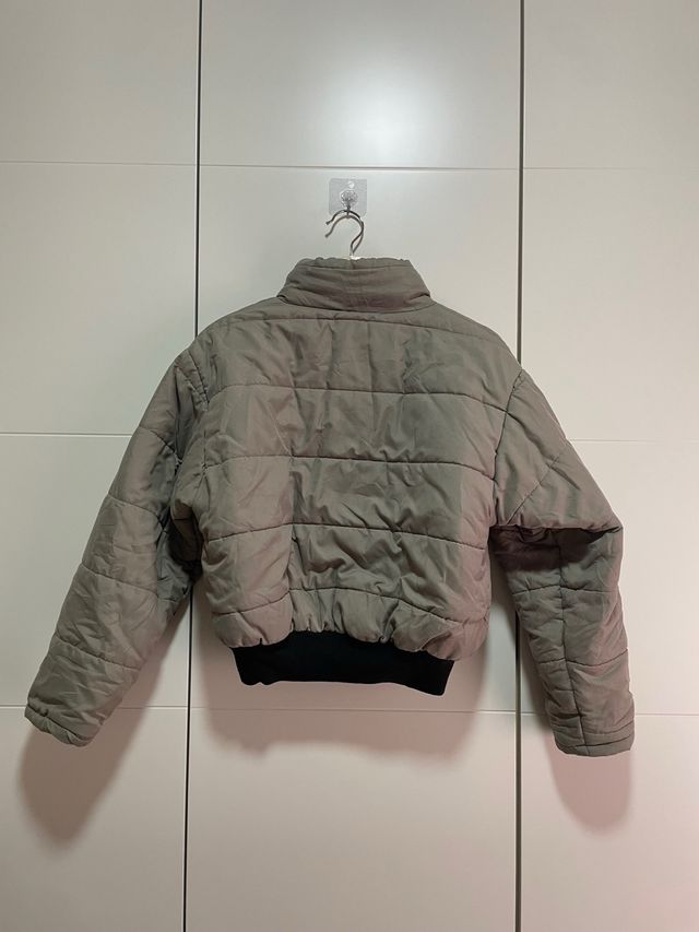 Abrigo acolchado beige talla M