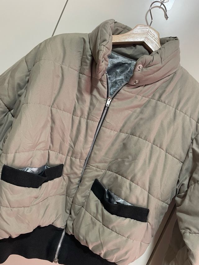 Abrigo acolchado beige talla M