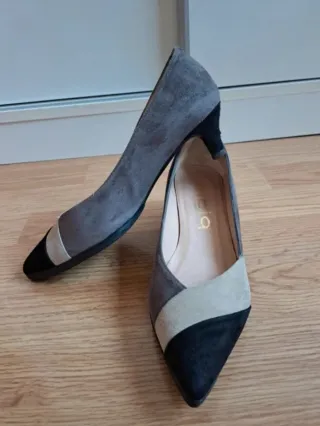 Zapatos tacón grises y negros talla 36
