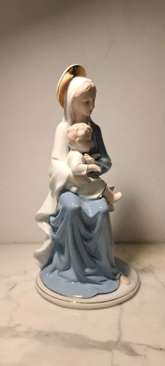 Virgen con Niño Jesús