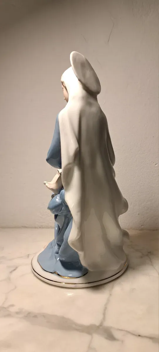 Virgen con Niño Jesús