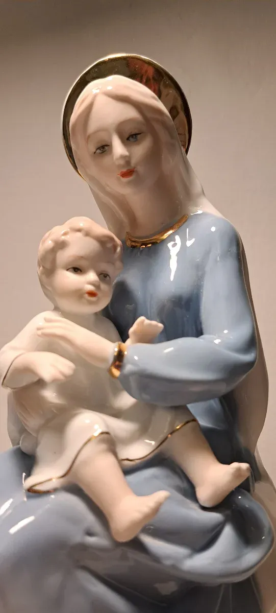 Virgen con Niño Jesús