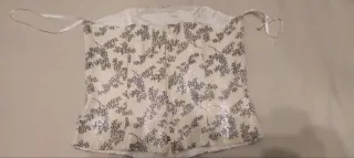 Corpiño y falda negro y blanco