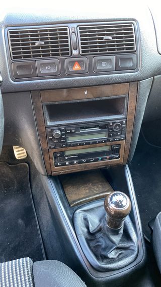 Volkswagen Golf GTI etiqueta C 2001