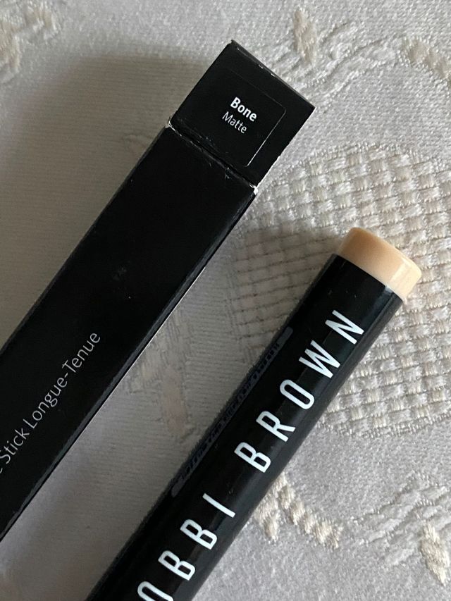 Bobbi Brown Base Tono Bone Matte