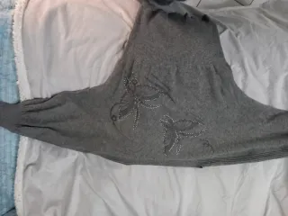 Maglione donna grigio con farfalle