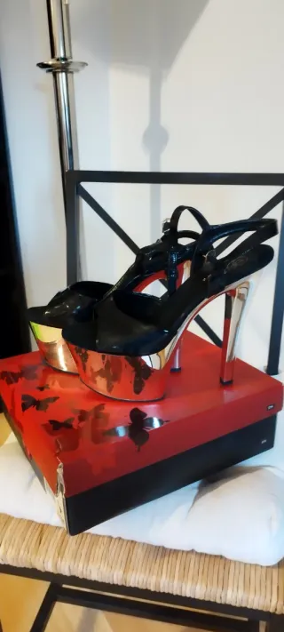 Zapatos Drag Queen Tacón Plataforma Charol negro