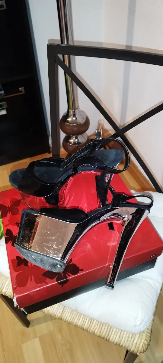 Zapatos Drag Queen Tacón Plataforma Charol negro