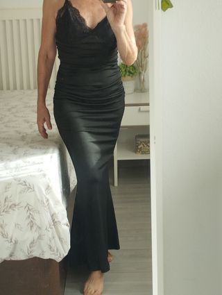 Vestido de fiesta negro con encaje