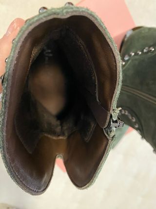 Botines Alma en Pena Verdes Tachuelas Tacón