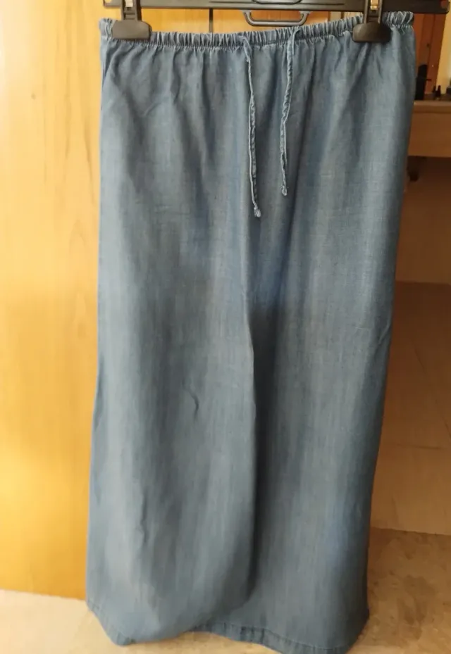 Falda midi vaquera usada un par de veces