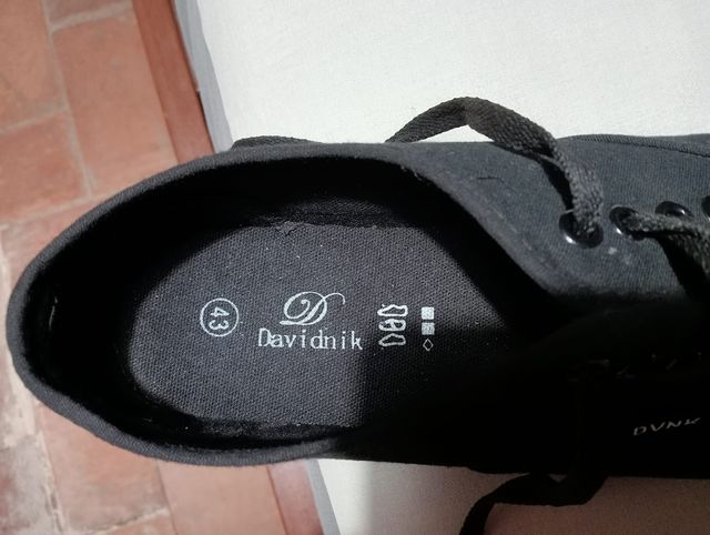 Zapatillas tipo Victoria Negras Talla 43