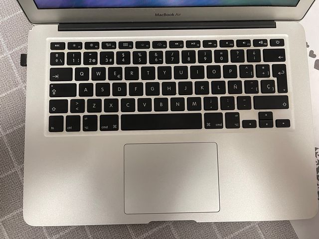 MacBook Air macOS Sierra 10.12.6