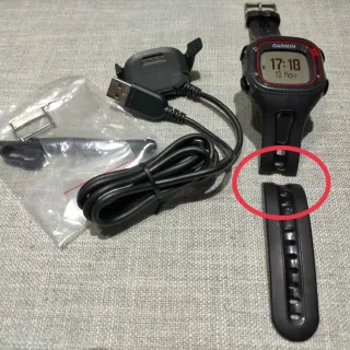 Reloj Garmin Forerunner 10 Negro/Rojo.