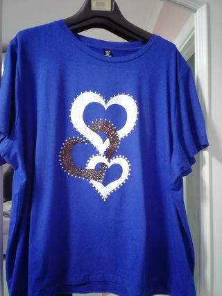 Maglia mezza manica nera con fiori