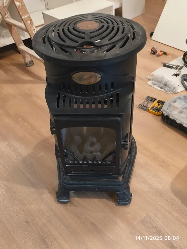 Estufa de gas Provence 3,4 kW Negra