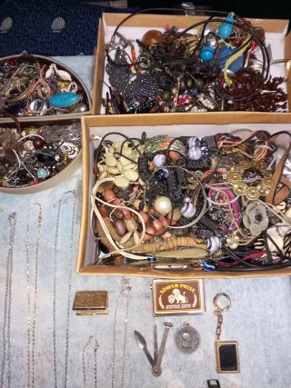 Lote Joyas Bisutería Collares Pulseras Anillos