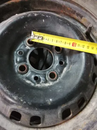 Dos ruedas 155/80R13 79T