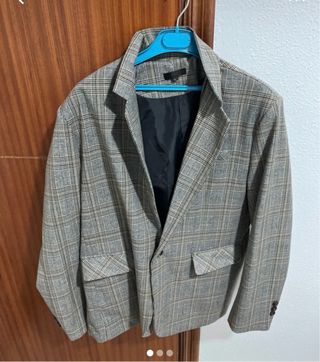 Chaqueta de cuadros beige y gris