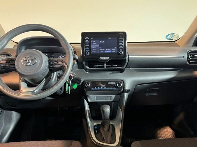 Toyota Yaris 1.5 120H Business Plus