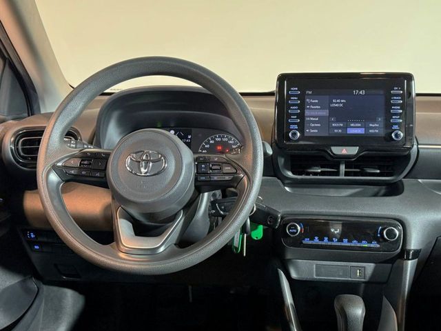 Toyota Yaris 1.5 120H Business Plus