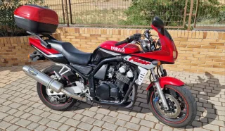 Yamaha FZS 600 Fazer