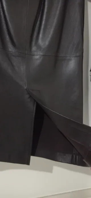 Gonna in vera pelle marrone con spacco