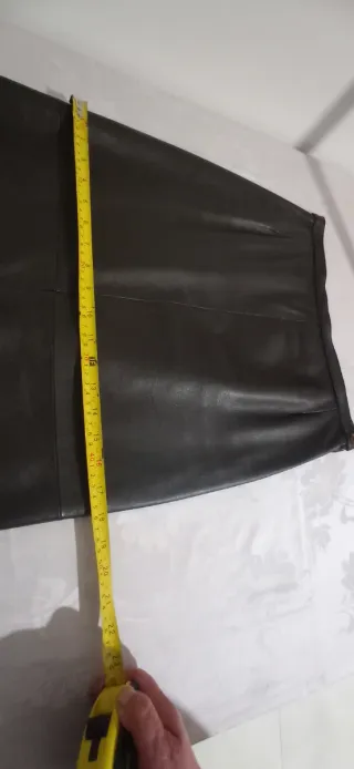 Gonna in vera pelle marrone con spacco