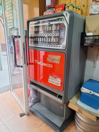 Maquina expendedora AZCOYEN