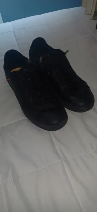 Zapatos Levi's Talla 42 Negros