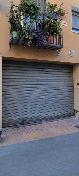 Puerta de garaje metálica