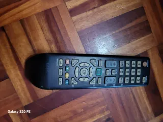 Samsung  LE32B350F1W