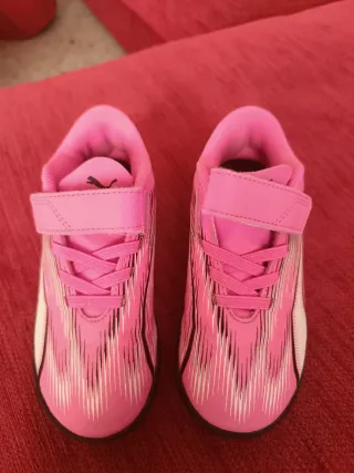 Bota Puma Ultra Play Turf Niña Talla 28