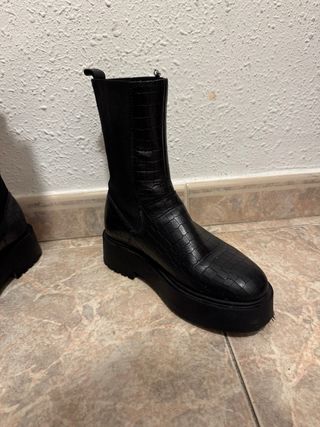 Botines Zign Negros efecto piel cocodrilo