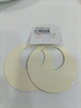 Pendientes flamenca grandes beige