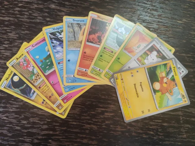 32 carte Pokémon mistery box