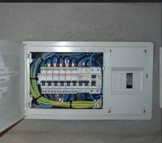 Electricista a Domicilio. Reparacion de Avería..