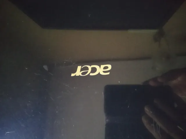 Portátil Acer Negro/Plateado y con cargador